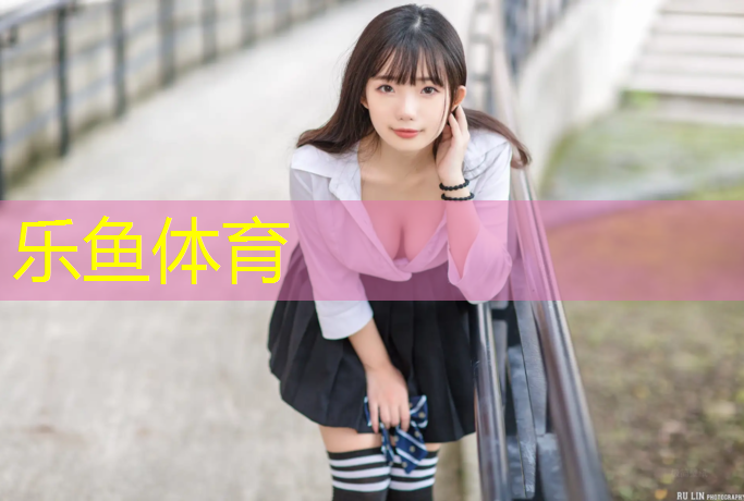 学校塑胶跑道进水鼓包